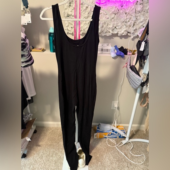 Black Sleeveless Jumpsuit NWOT - Picture 2 of 2